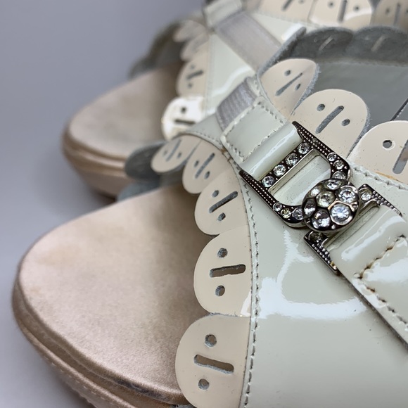 Y2K Dior pink satin and white patent leather. - Picture 3 of 13